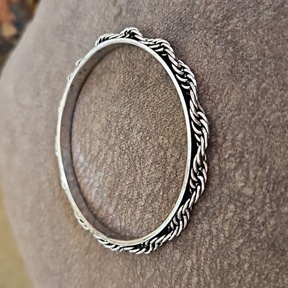 3/$30 Vintage Chain Thin Bangle Bracelet - Picture 2 of 6